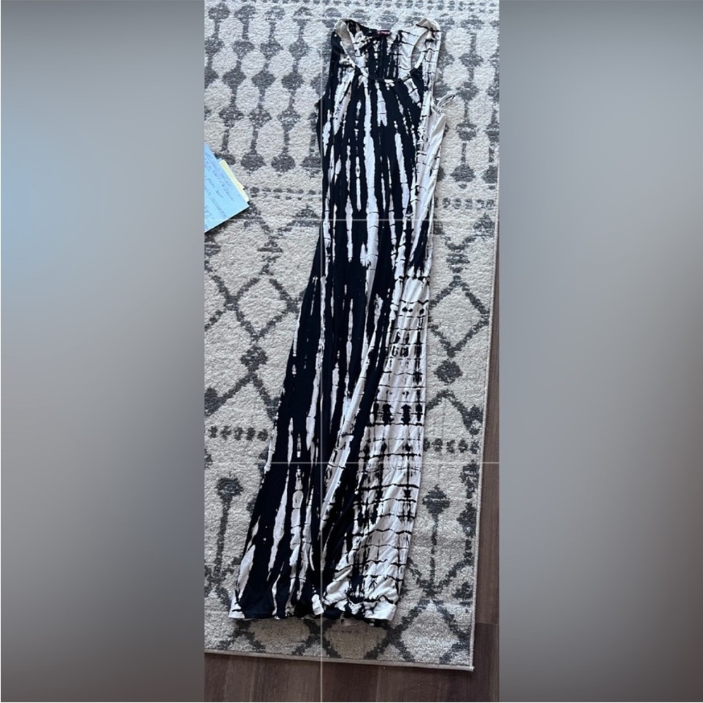T Party Tie Dye dress